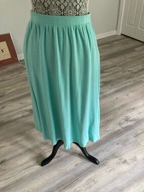 Vintage Marjorie Hamilton Made in Canada Mint A-Line midi Skirt